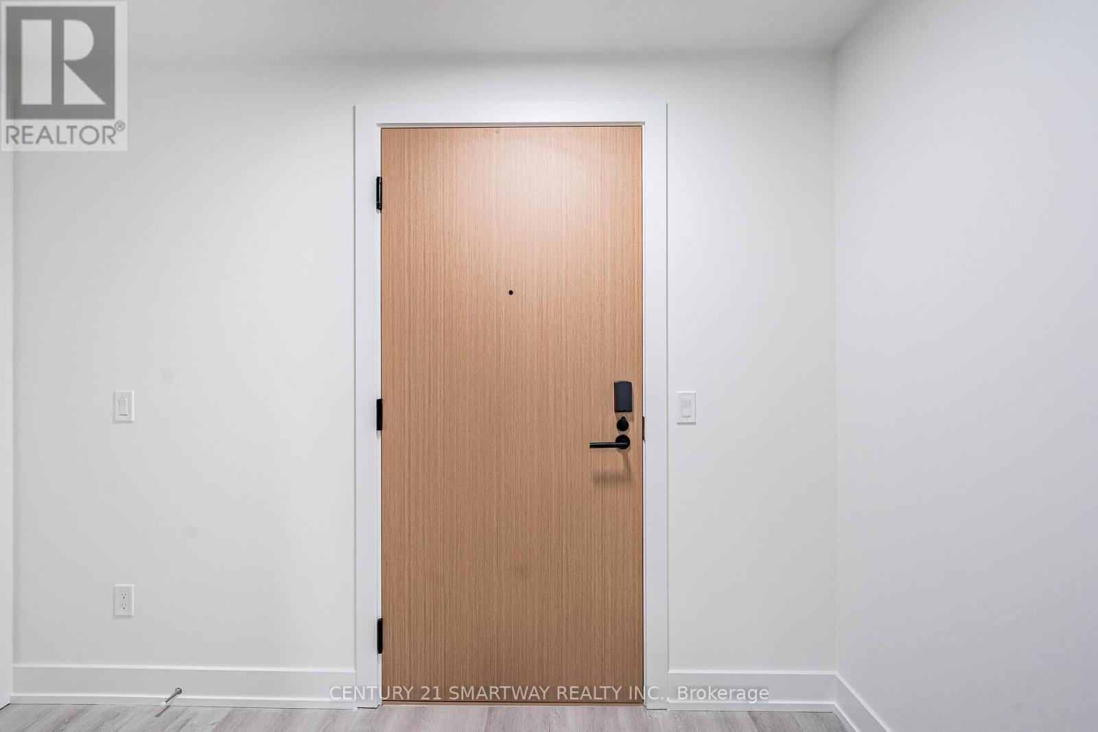 1006 - 60 Central Park Roadway, Toronto, Ontario  M9A 0E6 - Photo 10 - W12695138