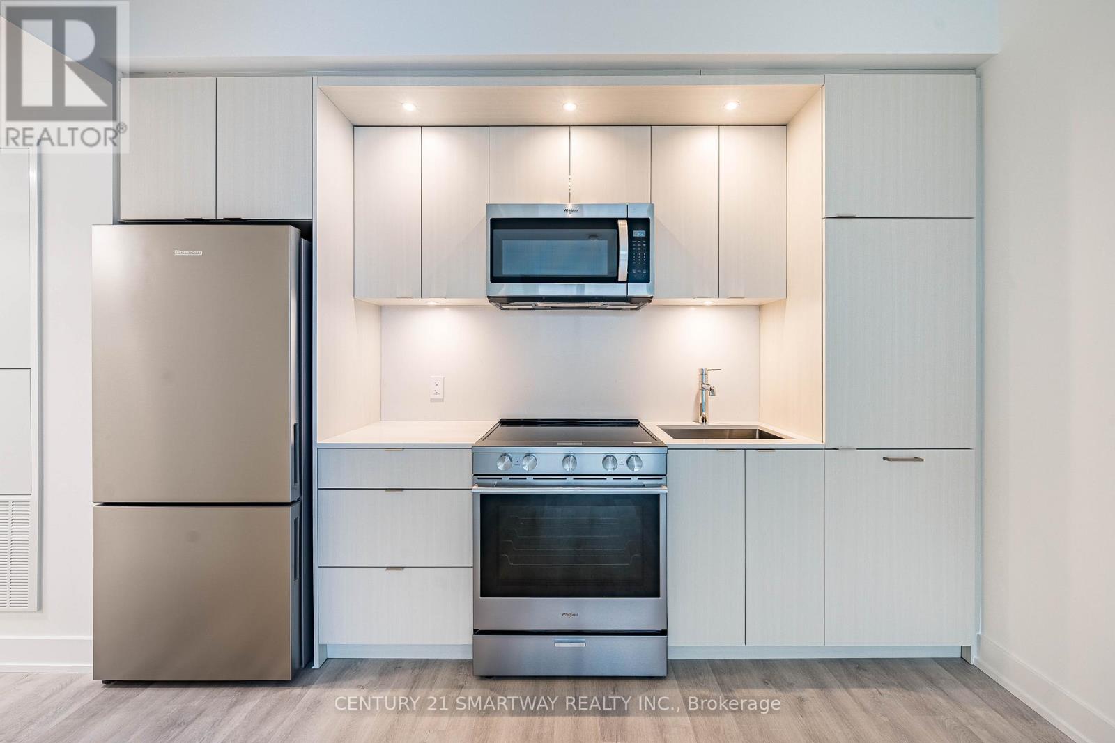 1006 - 60 Central Park Roadway, Toronto, Ontario  M9A 0E6 - Photo 13 - W12695138