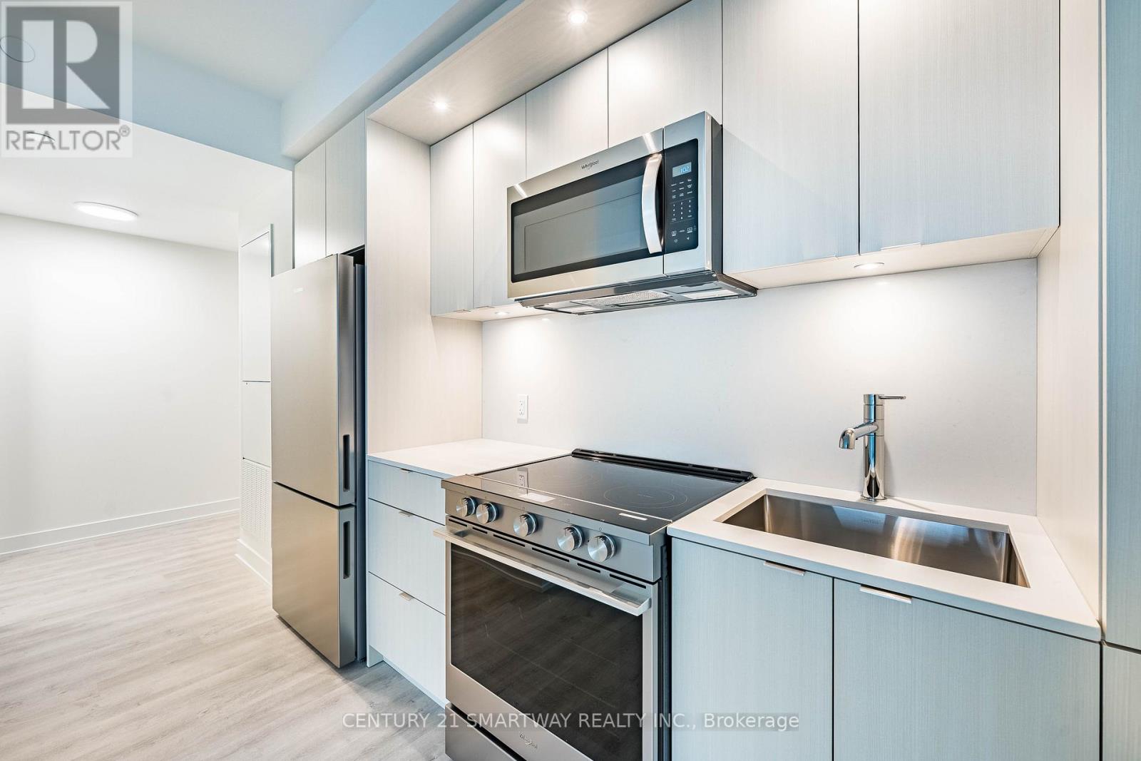 1006 - 60 Central Park Roadway, Toronto, Ontario  M9A 0E6 - Photo 14 - W12695138