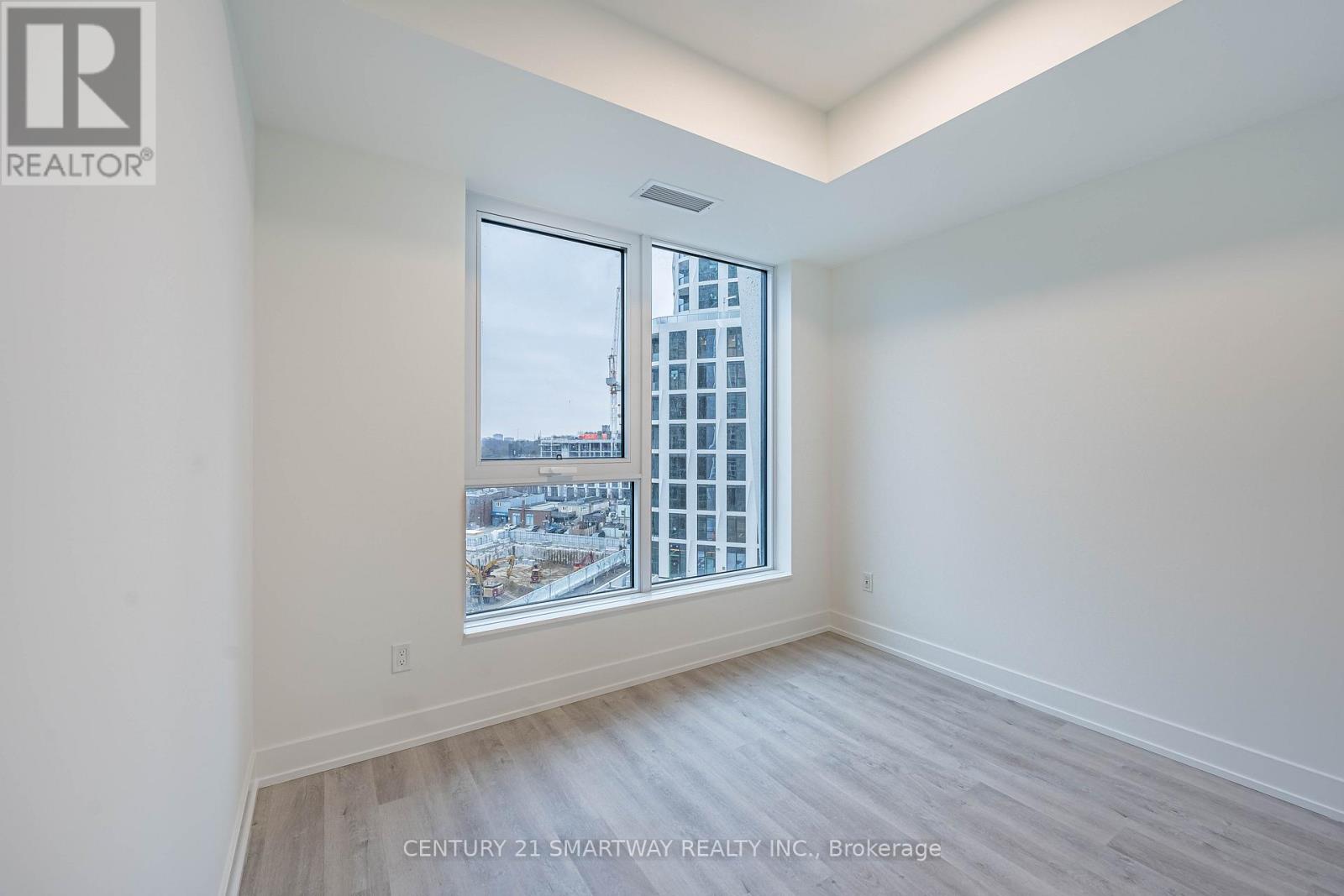 1006 - 60 Central Park Roadway, Toronto, Ontario  M9A 0E6 - Photo 21 - W12695138