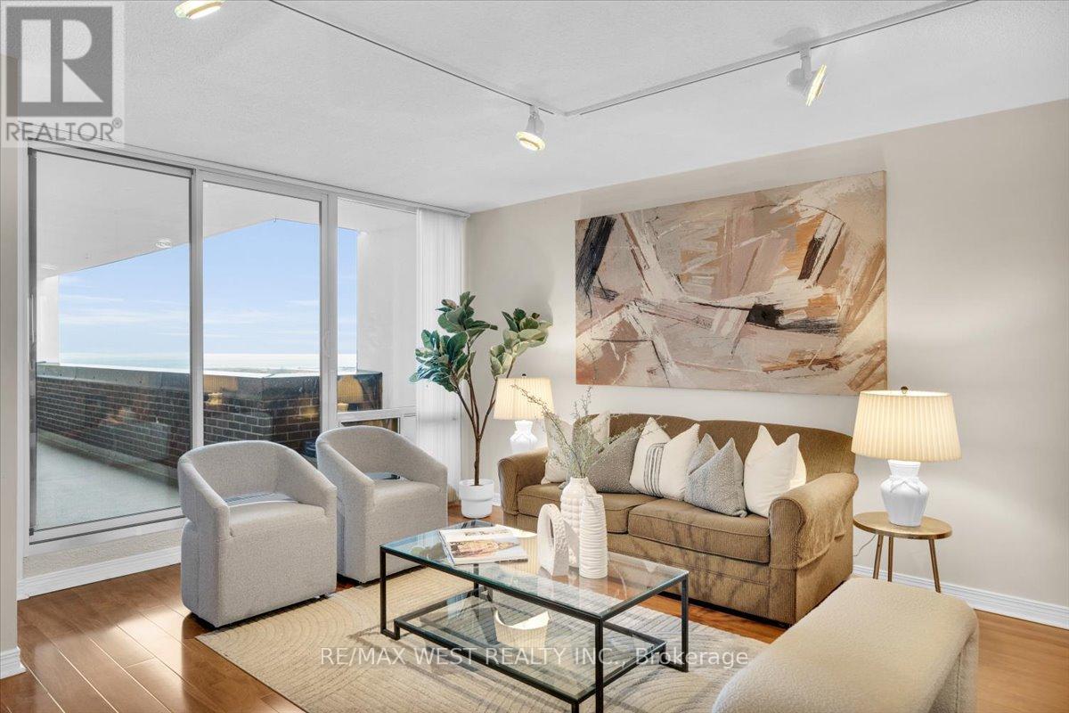 2005 - 1515 LAKESHORE ROAD E, Mississauga, Ontario