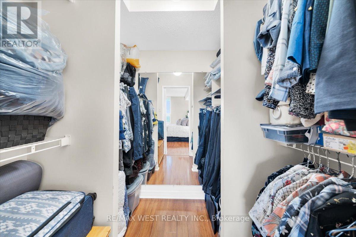 2005 - 1515 Lakeshore Road E, Mississauga, Ontario  L5E 3E3 - Photo 12 - W12695144