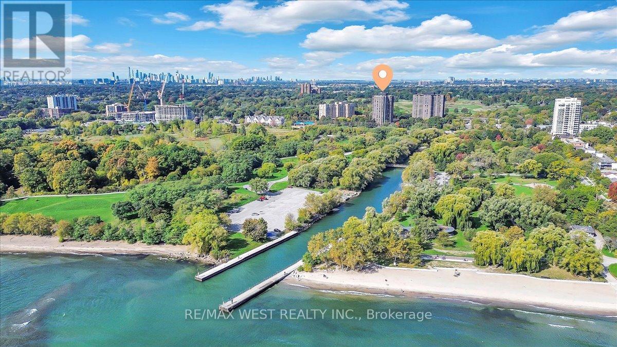 2005 - 1515 Lakeshore Road E, Mississauga, Ontario  L5E 3E3 - Photo 21 - W12695144