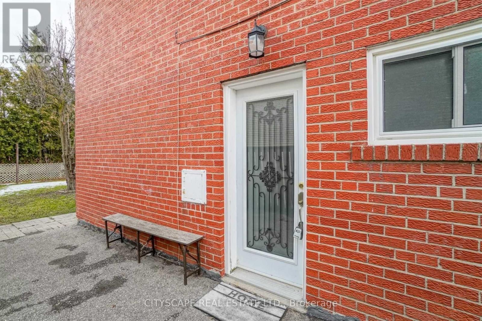 Bsmt - 1166 Shadeland Drive, Mississauga, Ontario  L5C 1P3 - Photo 5 - W12695166