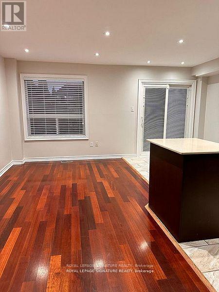 3819 Allcroft Road, Mississauga, Ontario  L5N 7E1 - Photo 7 - W12695176