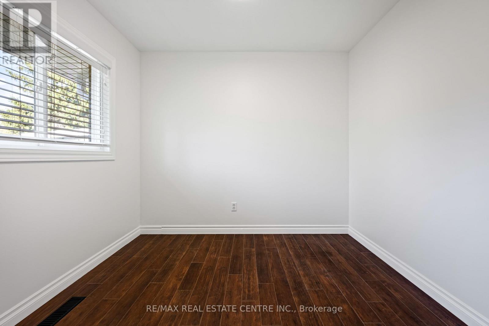 40 Centre Street, Orangeville, Ontario  L9W 2X2 - Photo 21 - W12695182