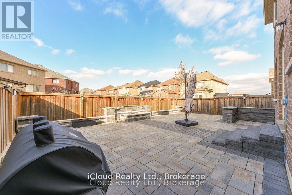 60 Valleyway Drive, Brampton, Ontario  L6X 5G1 - Photo 41 - W12695202