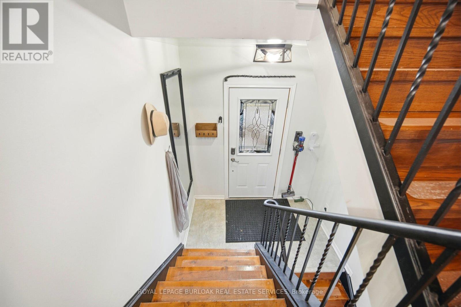 17 - 2041 Amherst Heights Court, Burlington, Ontario  L7P 3R2 - Photo 5 - W12695208