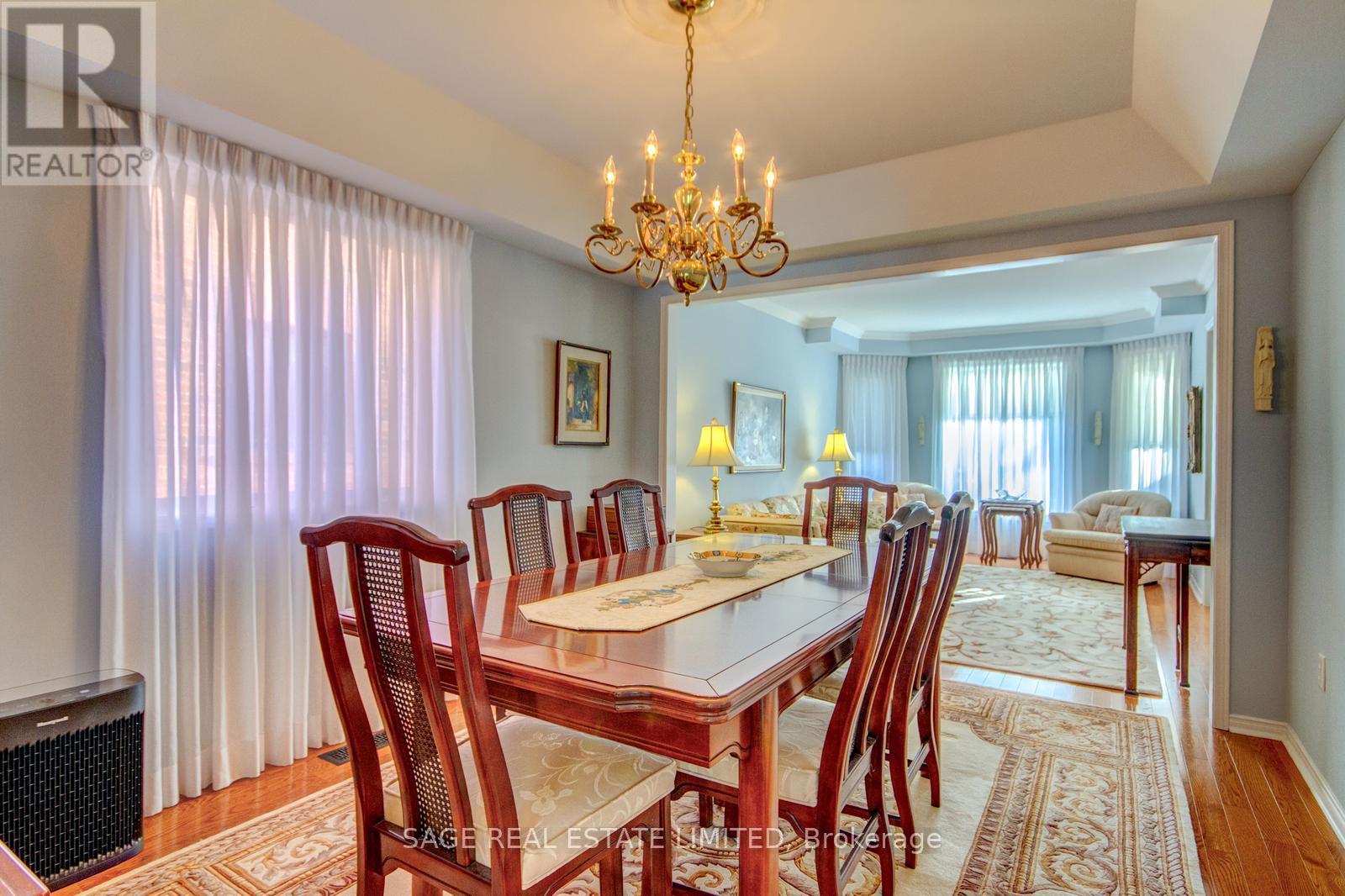 1424 Stonecutter Drive, Oakville, Ontario  L6M 3C3 - Photo 12 - W12695212