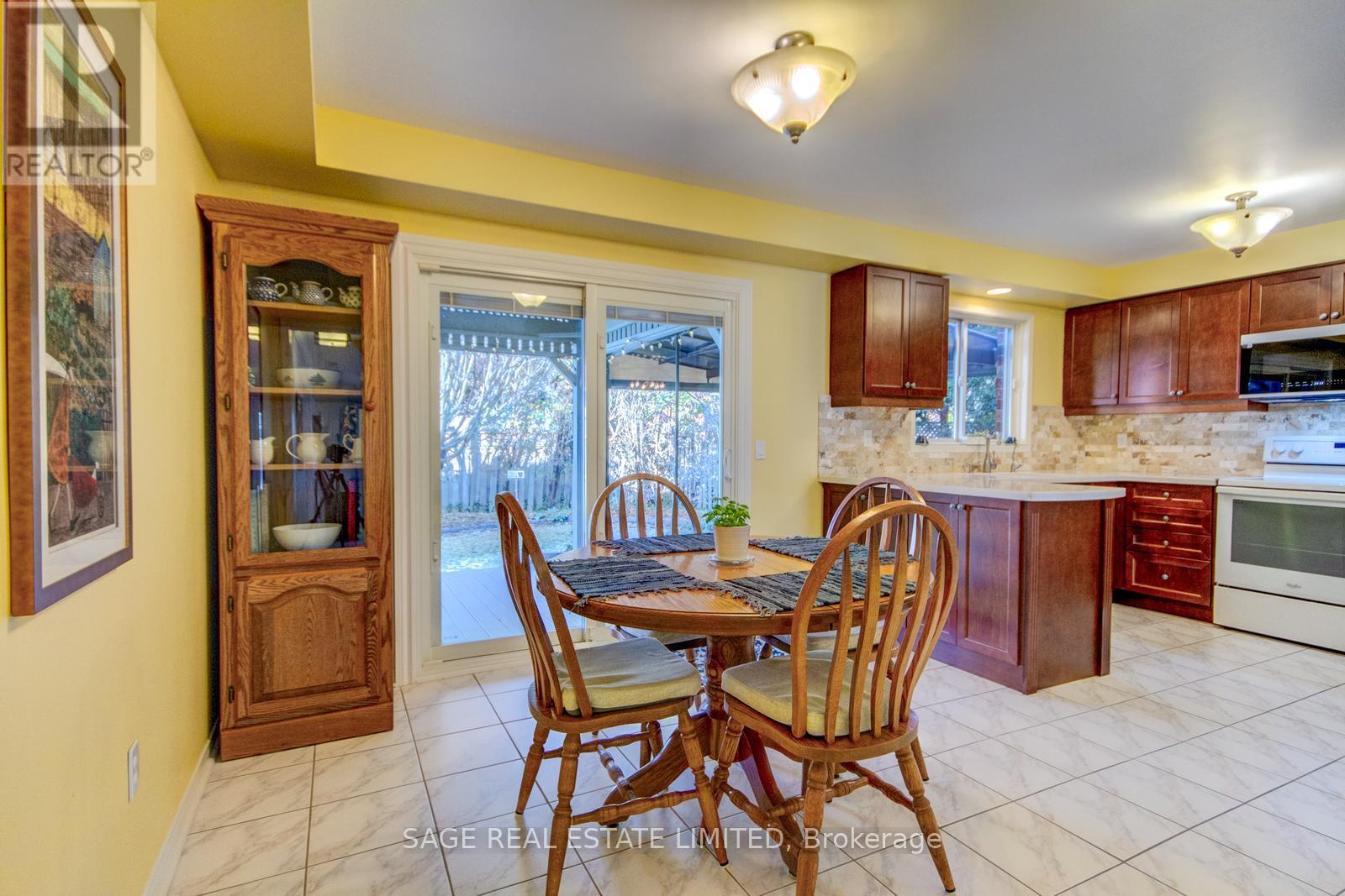 1424 Stonecutter Drive, Oakville, Ontario  L6M 3C3 - Photo 15 - W12695212