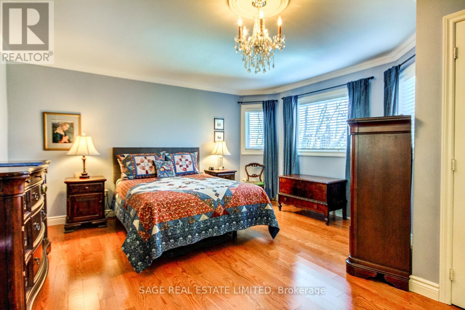 1424 Stonecutter Drive, Oakville, Ontario  L6M 3C3 - Photo 27 - W12695212