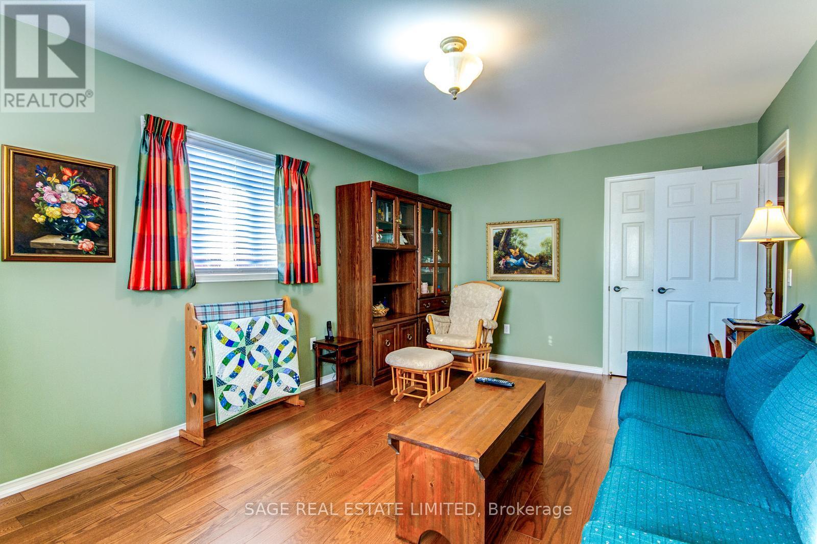 1424 Stonecutter Drive, Oakville, Ontario  L6M 3C3 - Photo 34 - W12695212