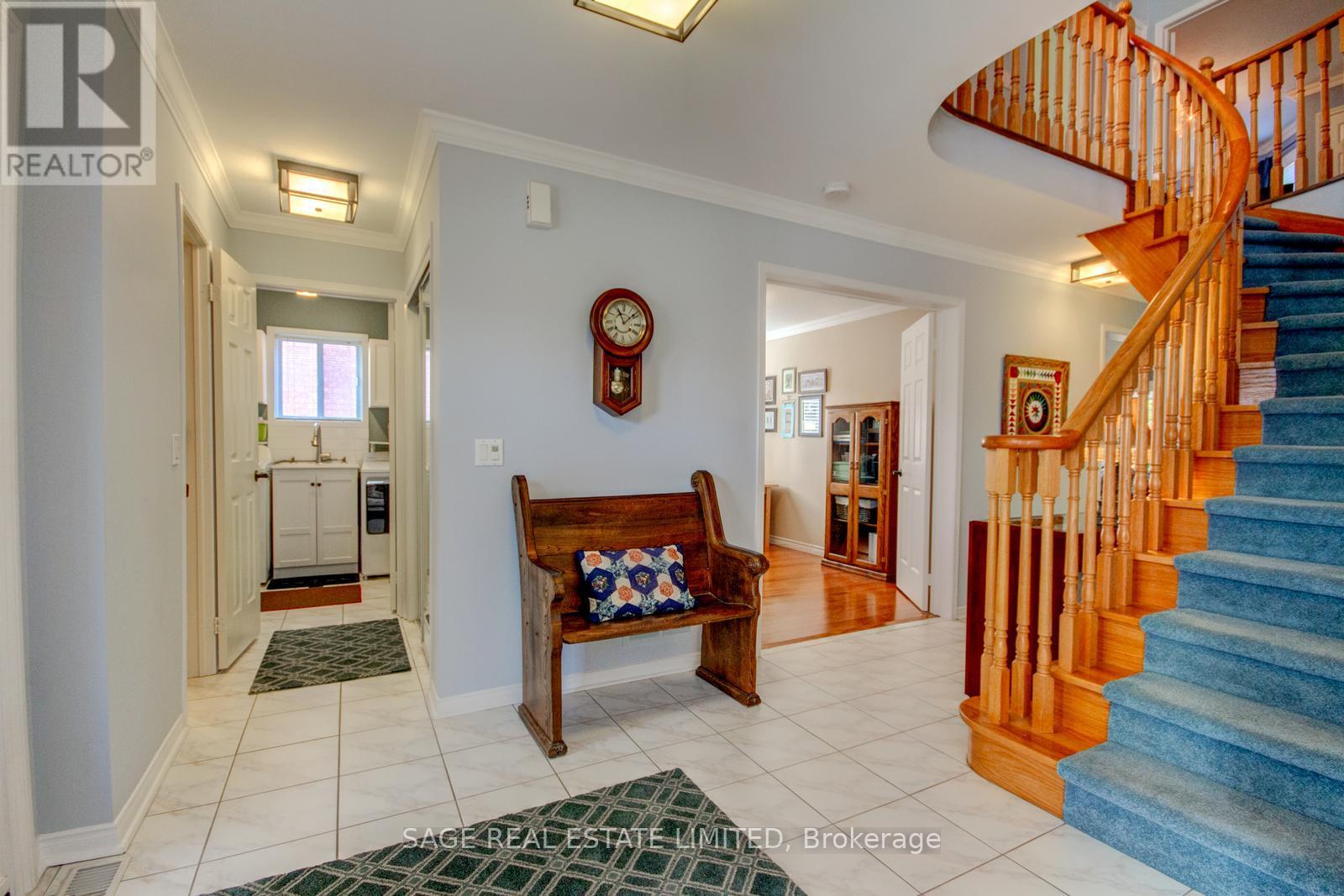 1424 Stonecutter Drive, Oakville, Ontario  L6M 3C3 - Photo 6 - W12695212