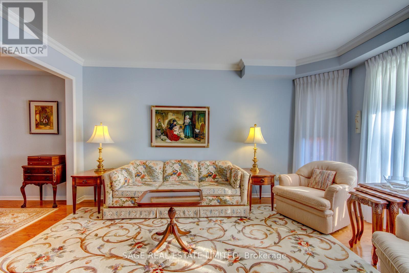 1424 Stonecutter Drive, Oakville, Ontario  L6M 3C3 - Photo 7 - W12695212