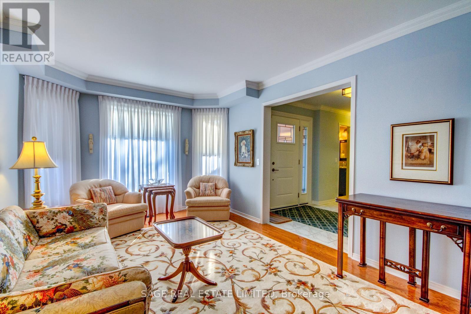 1424 Stonecutter Drive, Oakville, Ontario  L6M 3C3 - Photo 9 - W12695212