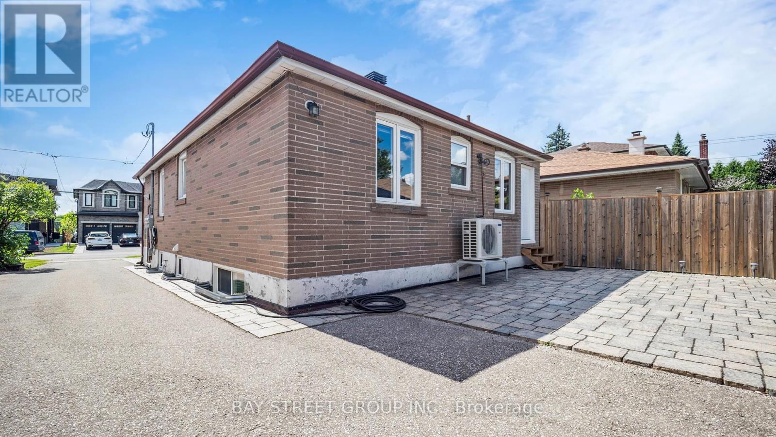15 Macleod Street, Toronto, Ontario  M6L 2M7 - Photo 27 - W12695250