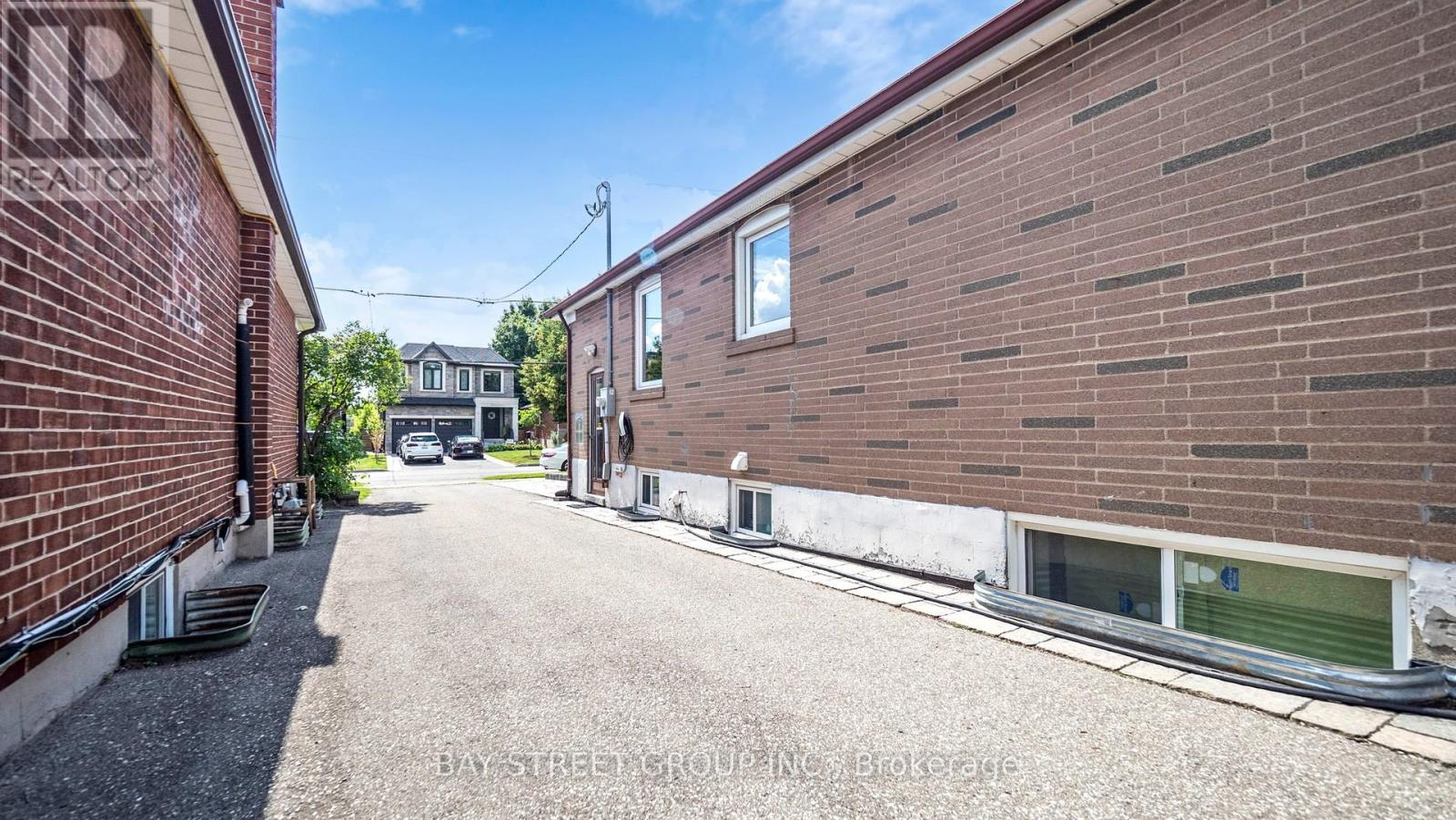 15 Macleod Street, Toronto, Ontario  M6L 2M7 - Photo 35 - W12695250