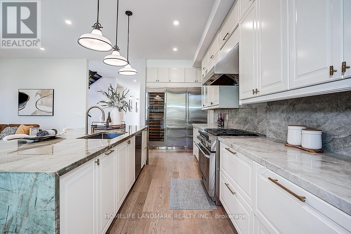 937 Goodwin Road, Mississauga, Ontario  L5G 4J9 - Photo 15 - W12695292