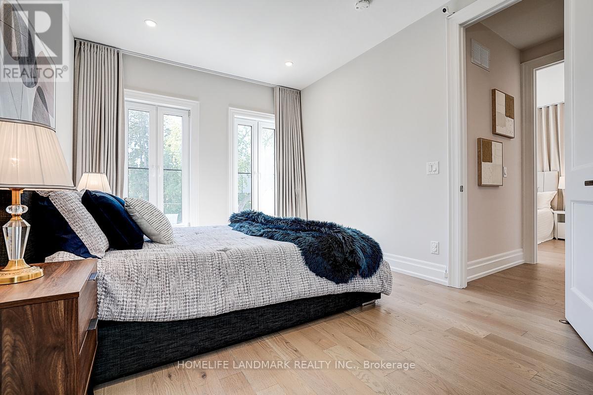 937 Goodwin Road, Mississauga, Ontario  L5G 4J9 - Photo 29 - W12695292