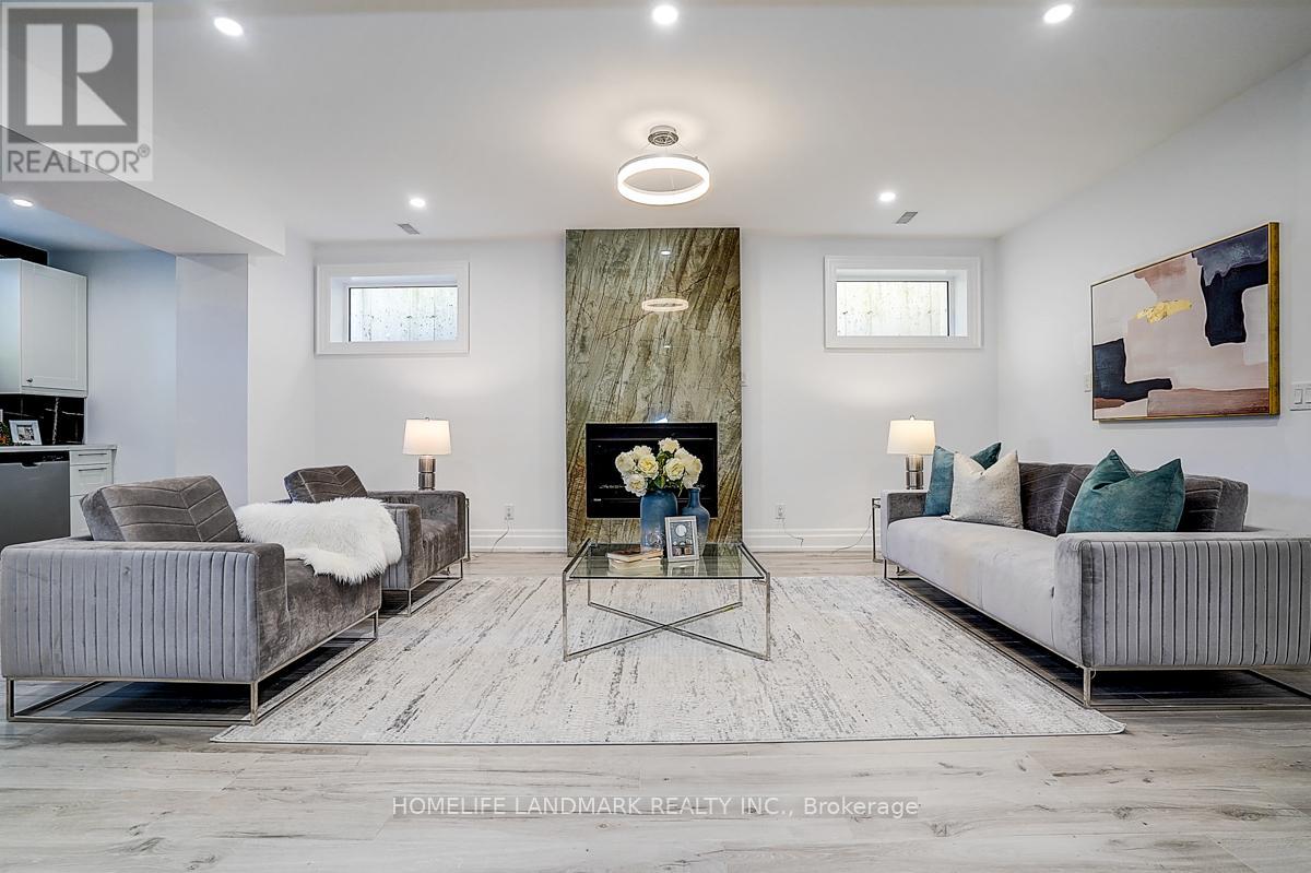 937 Goodwin Road, Mississauga, Ontario  L5G 4J9 - Photo 33 - W12695292