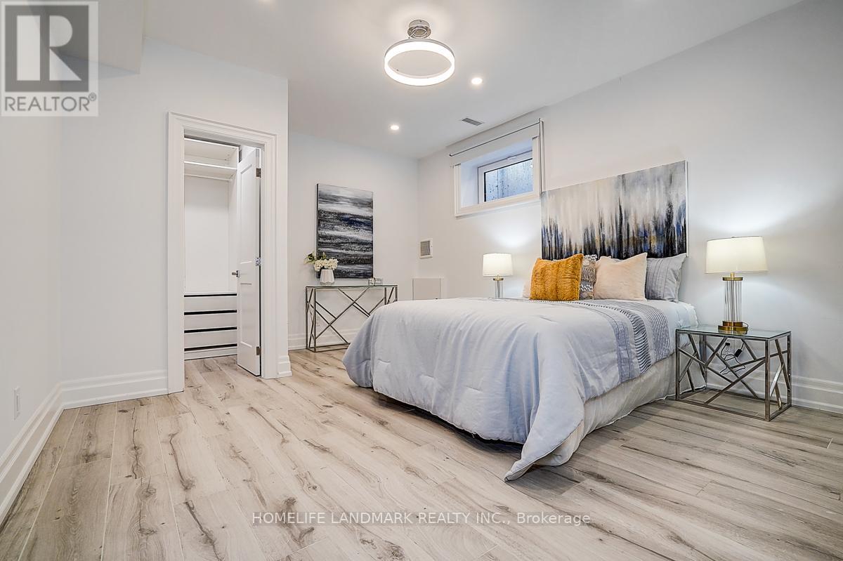 937 Goodwin Road, Mississauga, Ontario  L5G 4J9 - Photo 37 - W12695292