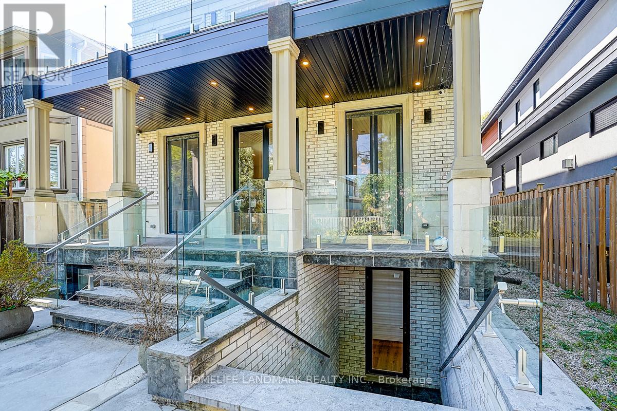 937 Goodwin Road, Mississauga, Ontario  L5G 4J9 - Photo 43 - W12695292