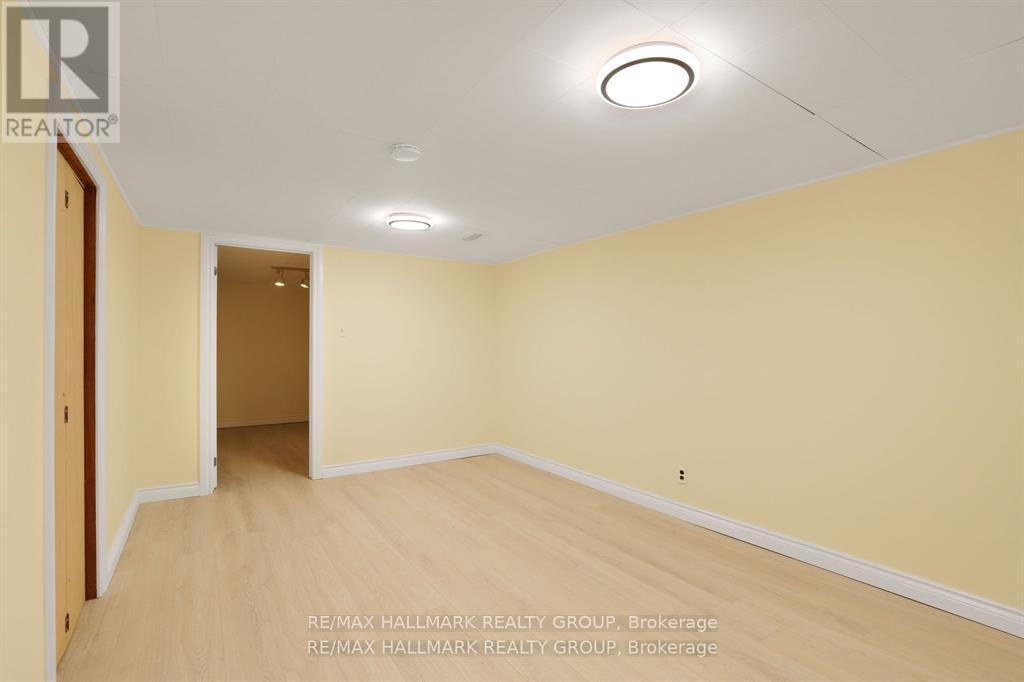 1948 Sharel Drive, Ottawa, Ontario  K1H 6W2 - Photo 30 - X12695438