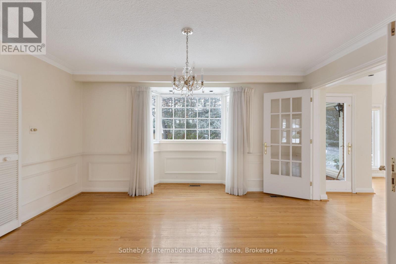 174 Claxton Drive, Oakville, Ontario  L6J 4N9 - Photo 11 - W12695084