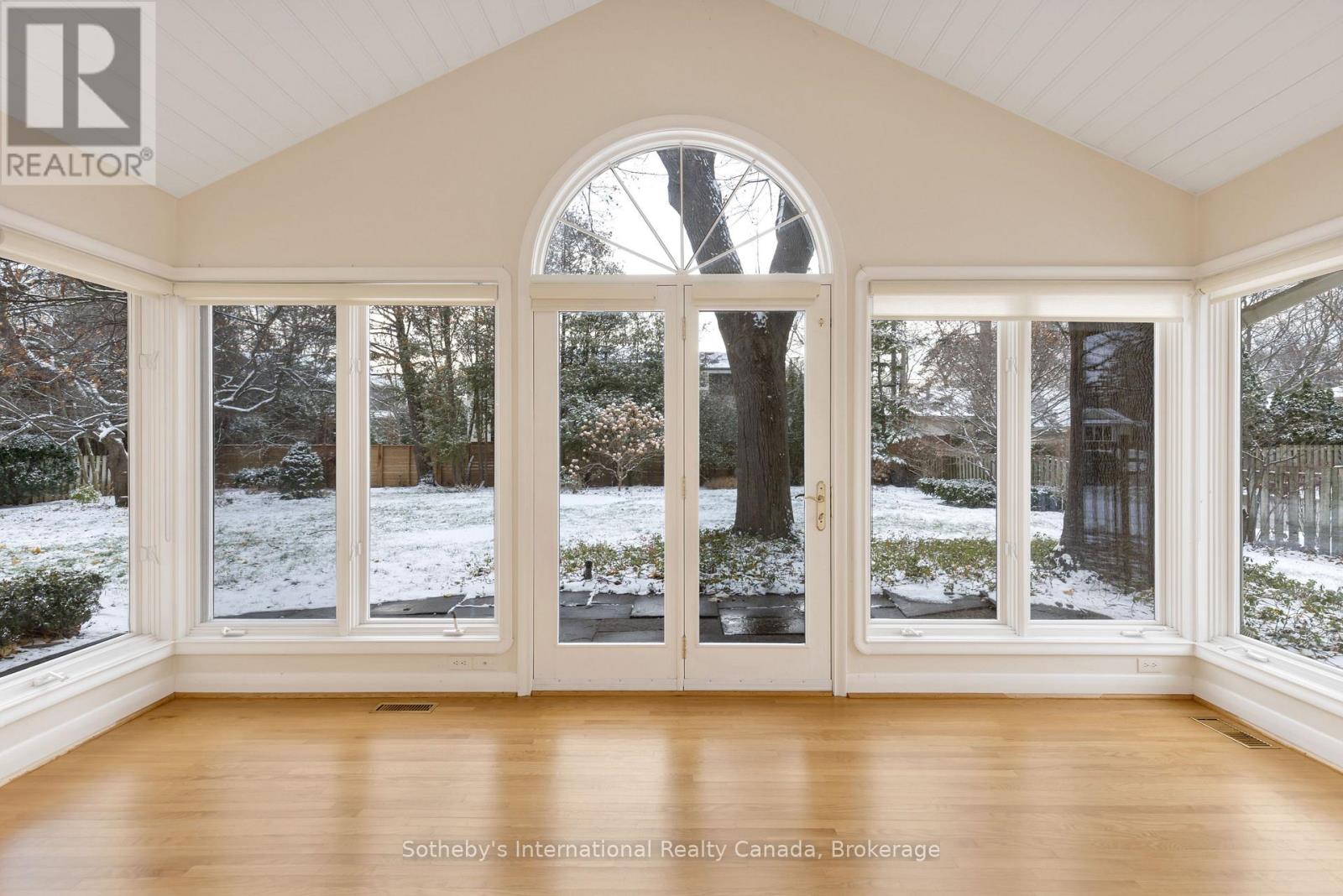 174 Claxton Drive, Oakville, Ontario  L6J 4N9 - Photo 13 - W12695084