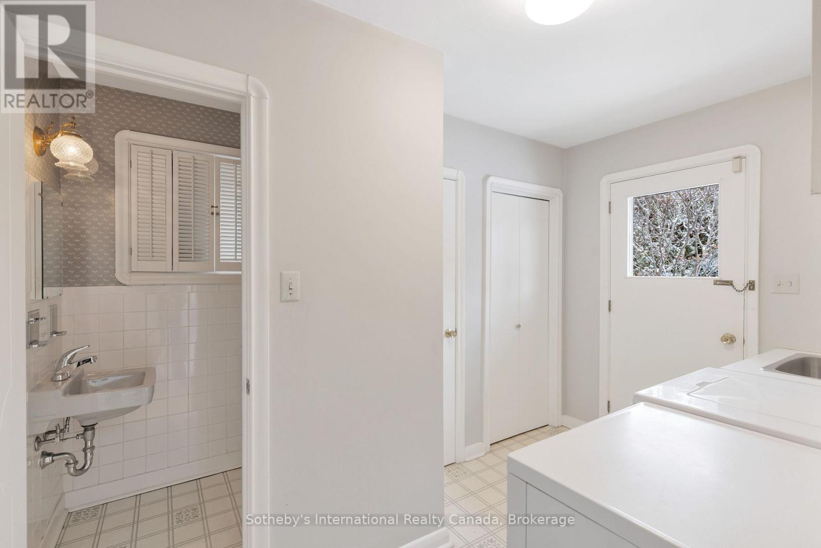 174 Claxton Drive, Oakville, Ontario  L6J 4N9 - Photo 22 - W12695084