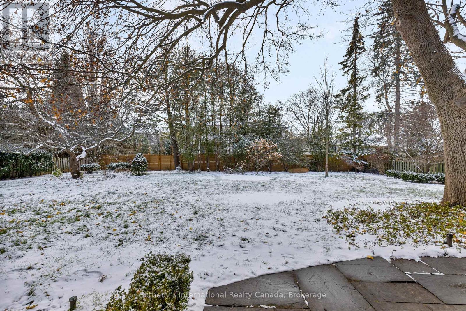 174 Claxton Drive, Oakville, Ontario  L6J 4N9 - Photo 3 - W12695084