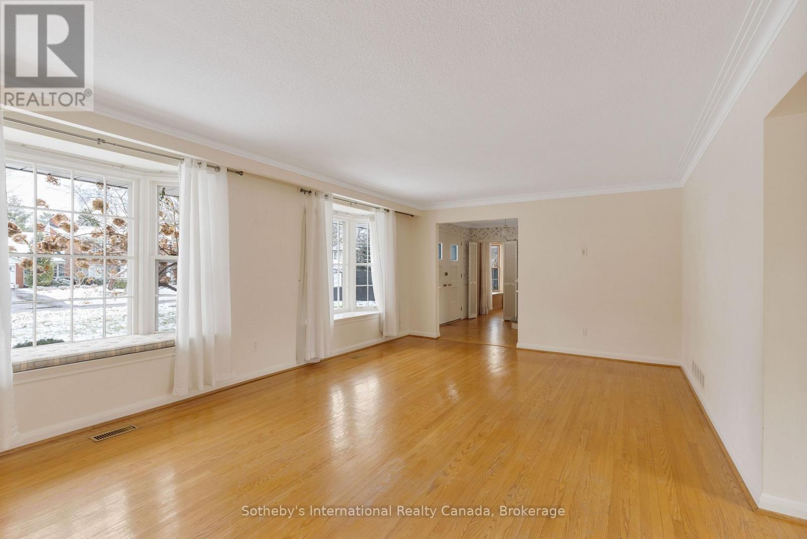 174 Claxton Drive, Oakville, Ontario  L6J 4N9 - Photo 8 - W12695084