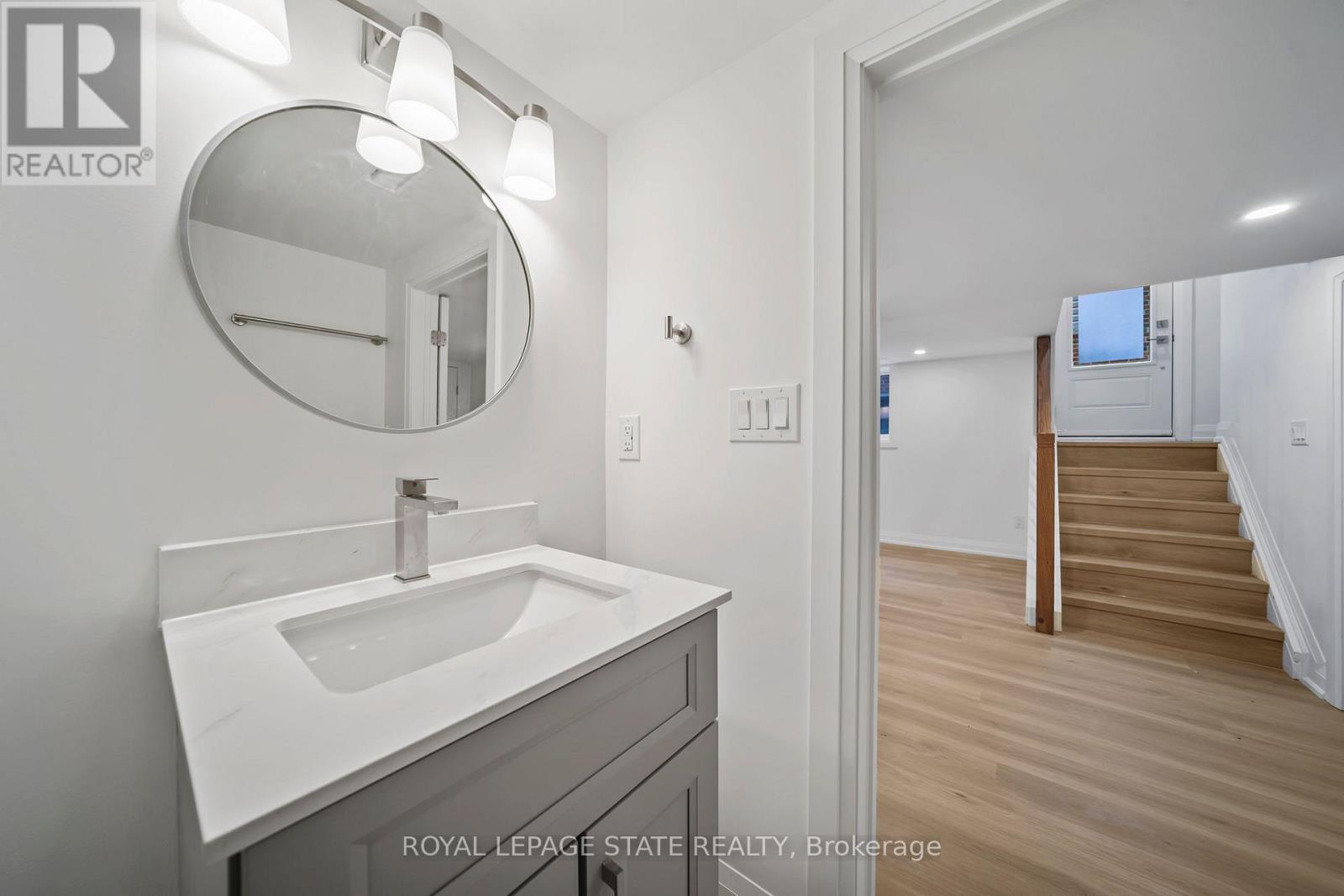 Unit 2 - 172 East 34th Street, Hamilton, Ontario  L8V 3W6 - Photo 11 - X12694990