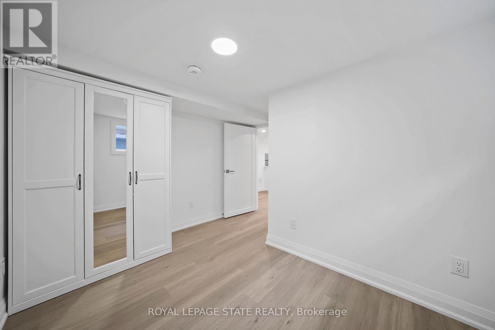 Unit 2 - 172 East 34th Street, Hamilton, Ontario  L8V 3W6 - Photo 14 - X12694990