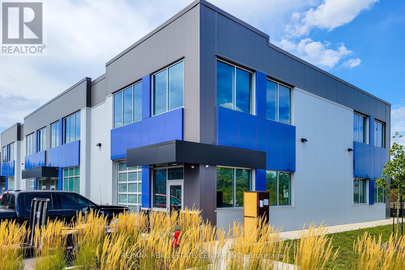 22 - 395 Anchor Road, Hamilton, Ontario  L8W 0C7 - Photo 2 - X12695008