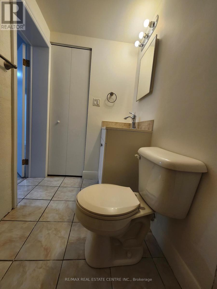 2 - 109 Bruce Street, Kitchener, Ontario  N2B 1Y9 - Photo 6 - X12695044