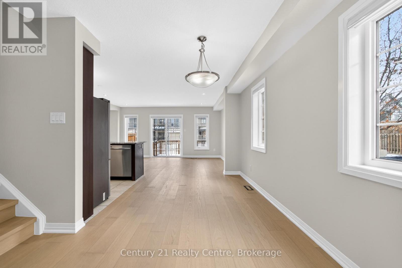 157 South Creek Drive, Kitchener, Ontario  N2P 2N3 - Photo 11 - X12695150