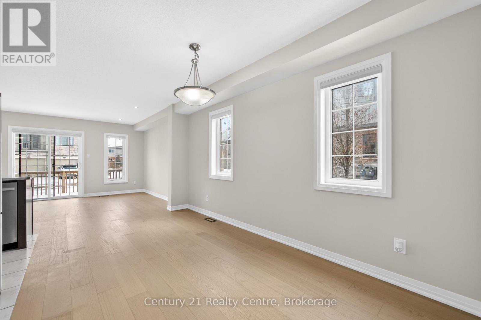 157 South Creek Drive, Kitchener, Ontario  N2P 2N3 - Photo 12 - X12695150