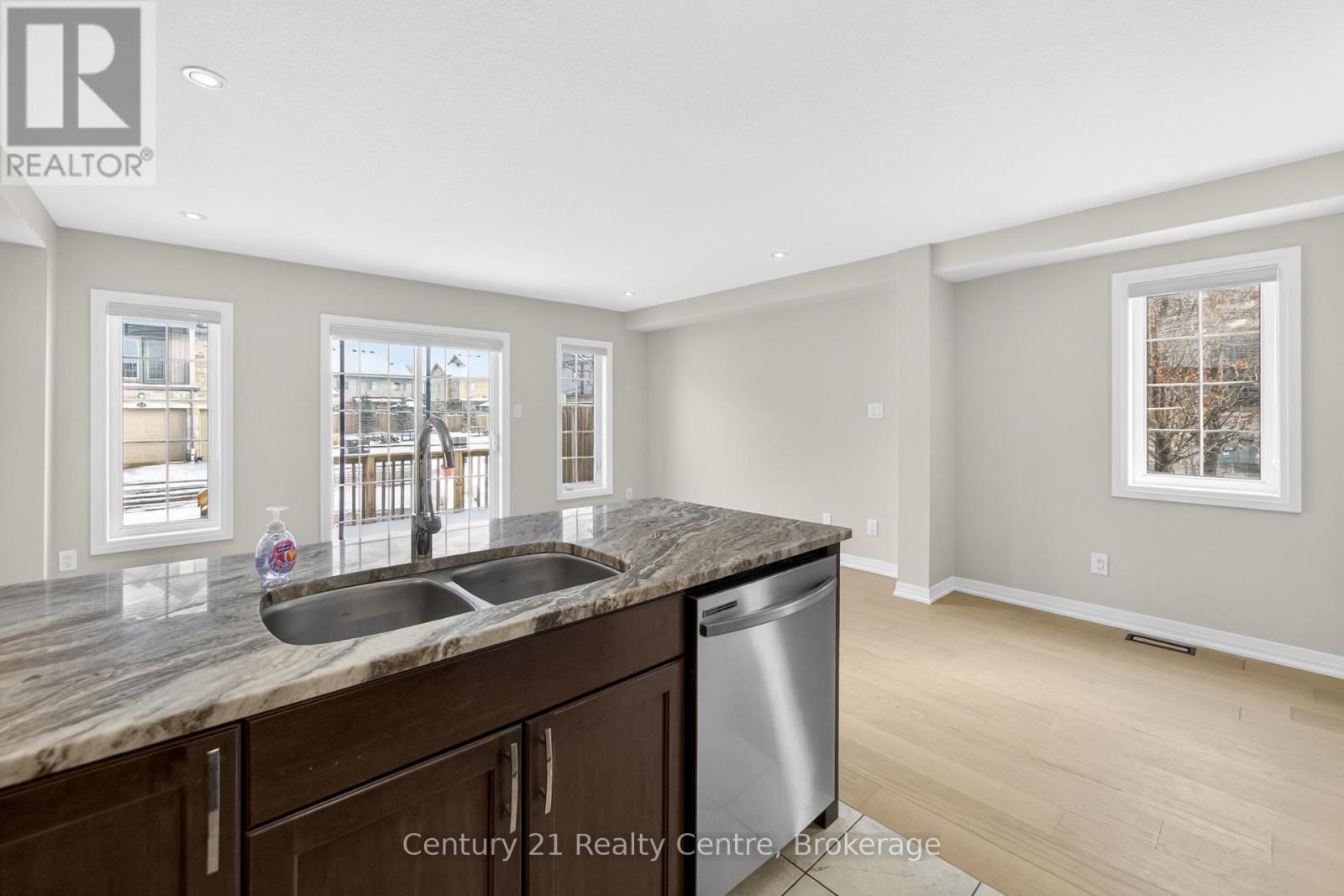 157 South Creek Drive, Kitchener, Ontario  N2P 2N3 - Photo 24 - X12695150