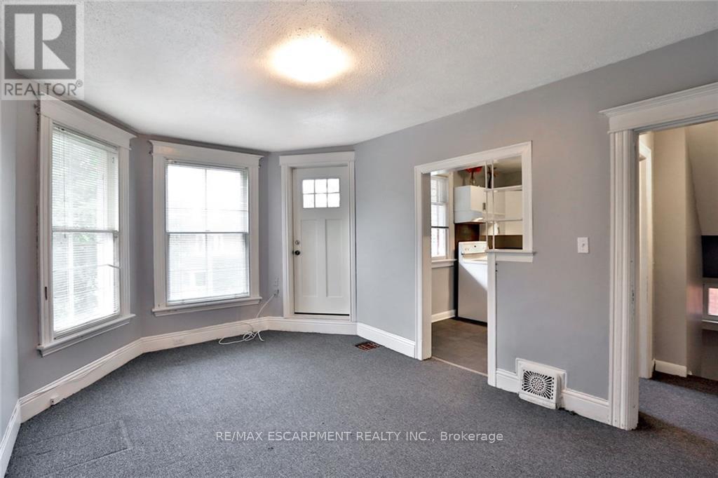 B - 89 Burris Street, Hamilton, Ontario  L8M 2J6 - Photo 10 - X12695160