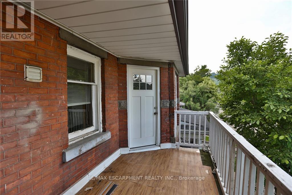 B - 89 Burris Street, Hamilton, Ontario  L8M 2J6 - Photo 2 - X12695160