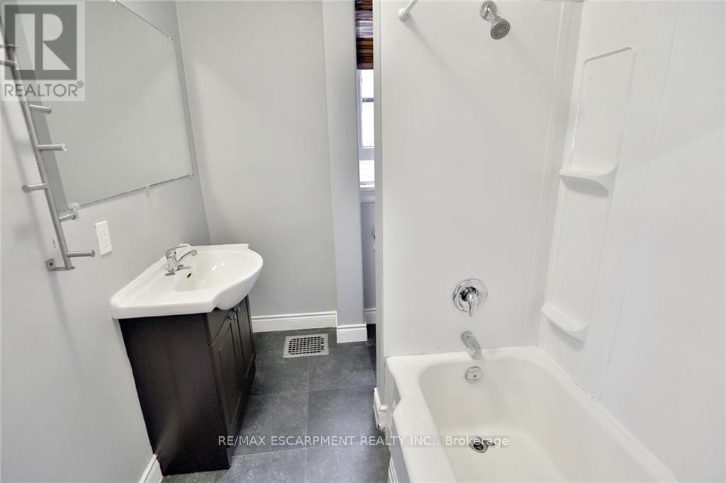 B - 89 Burris Street, Hamilton, Ontario  L8M 2J6 - Photo 3 - X12695160