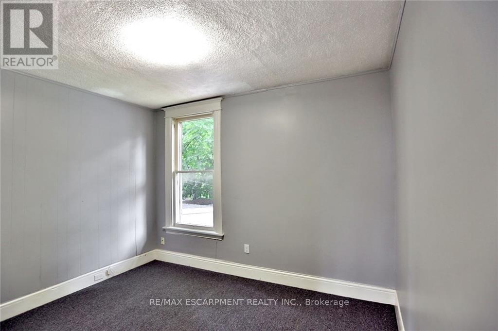 B - 89 Burris Street, Hamilton, Ontario  L8M 2J6 - Photo 4 - X12695160