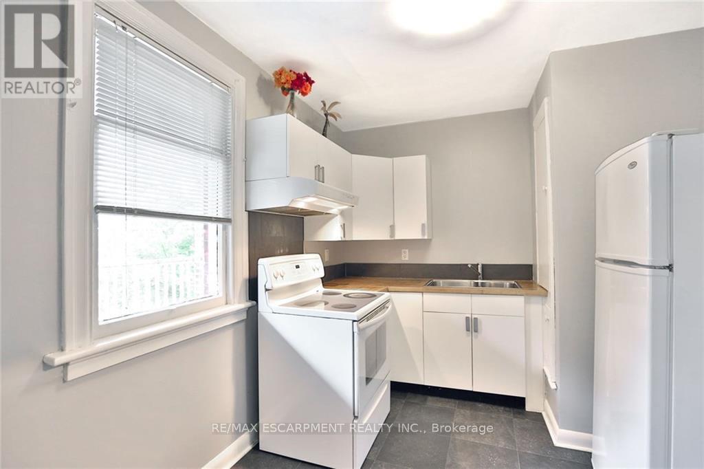 B - 89 Burris Street, Hamilton, Ontario  L8M 2J6 - Photo 7 - X12695160