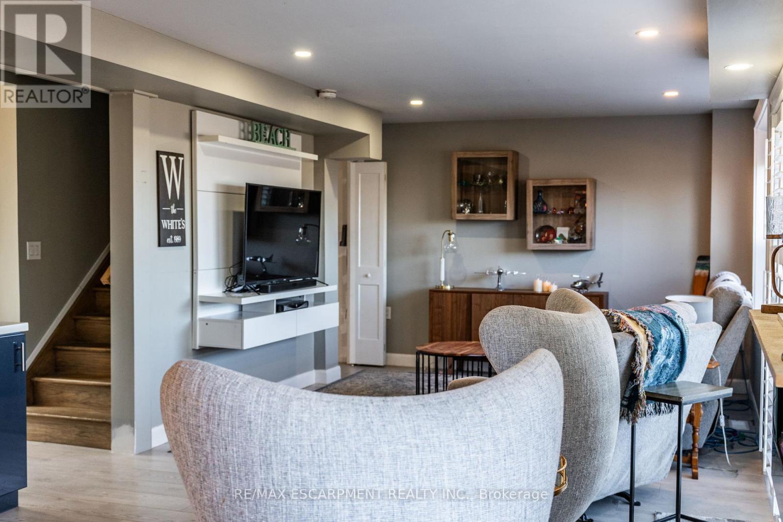 735 Beach Boulevard, Hamilton, Ontario  L8H 6Y5 - Photo 17 - X12695210