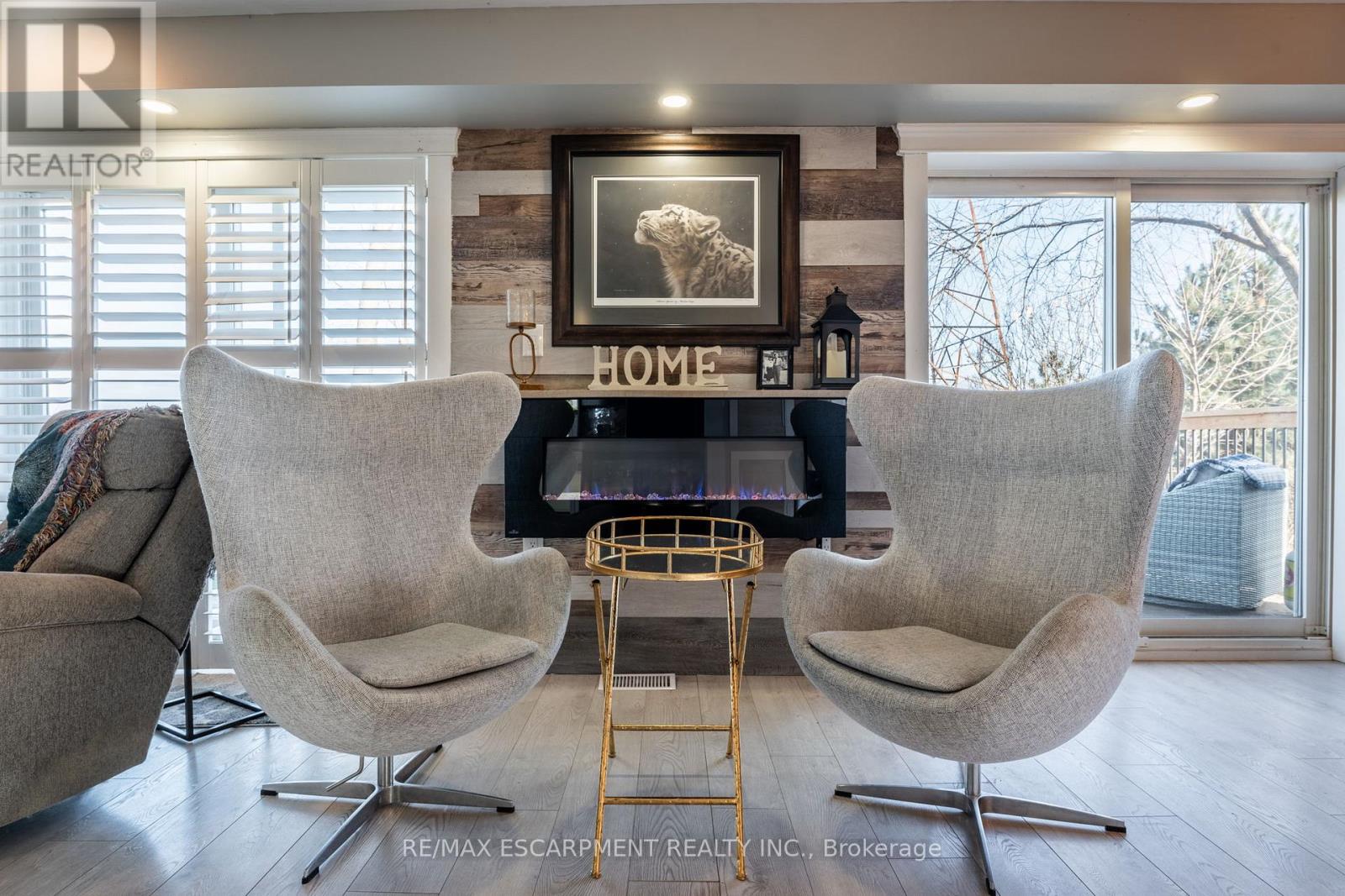 735 Beach Boulevard, Hamilton, Ontario  L8H 6Y5 - Photo 3 - X12695210