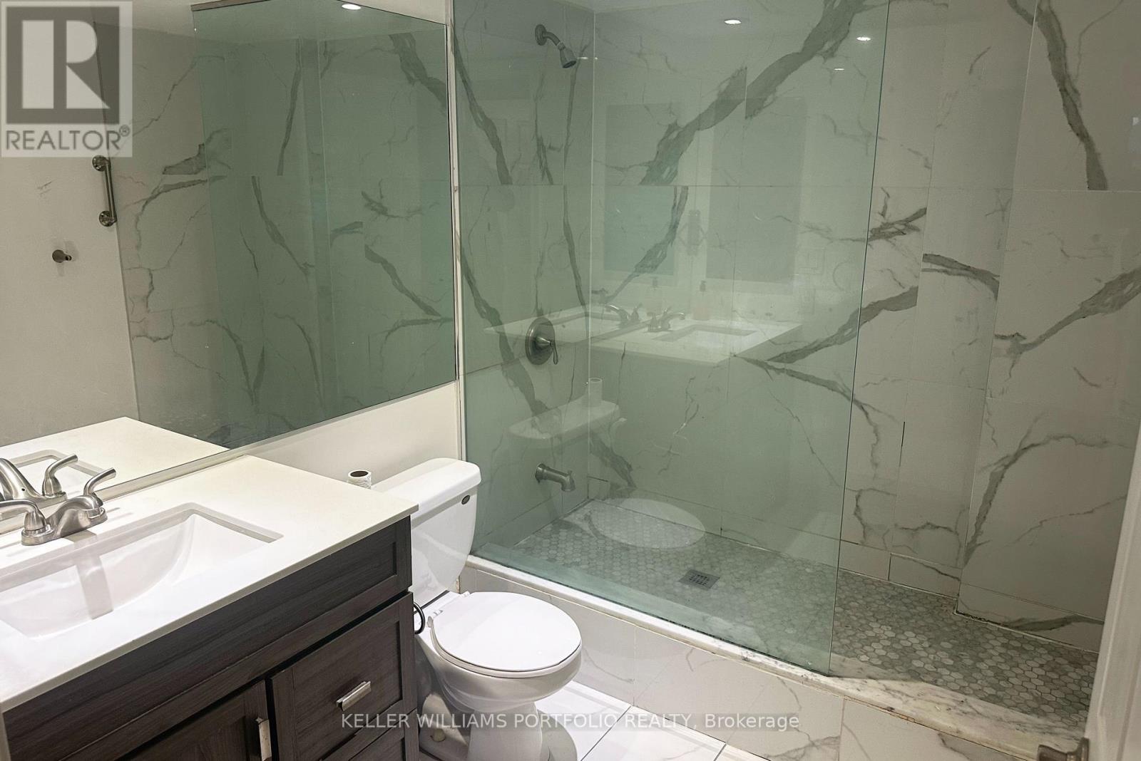 841 - 250 Wellington Street W, Toronto, Ontario  M5V 3P6 - Photo 11 - C12693414