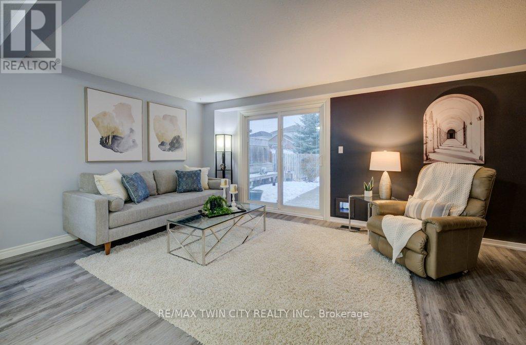 33 Orchid Crescent, Waterloo, Ontario  N2E 3N3 - Photo 9 - X12695270