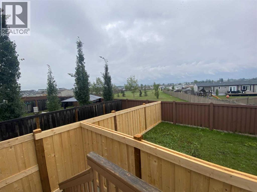 B, 11203 98 Street, Clairmont, Alberta  T8X 5C2 - Photo 10 - A2268881