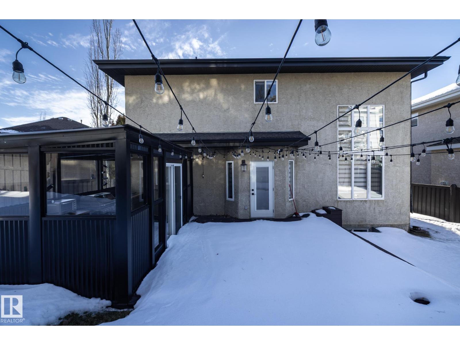 926 Thompson Pl Nw, Edmonton, Alberta  T6R 3K4 - Photo 2 - E4469963